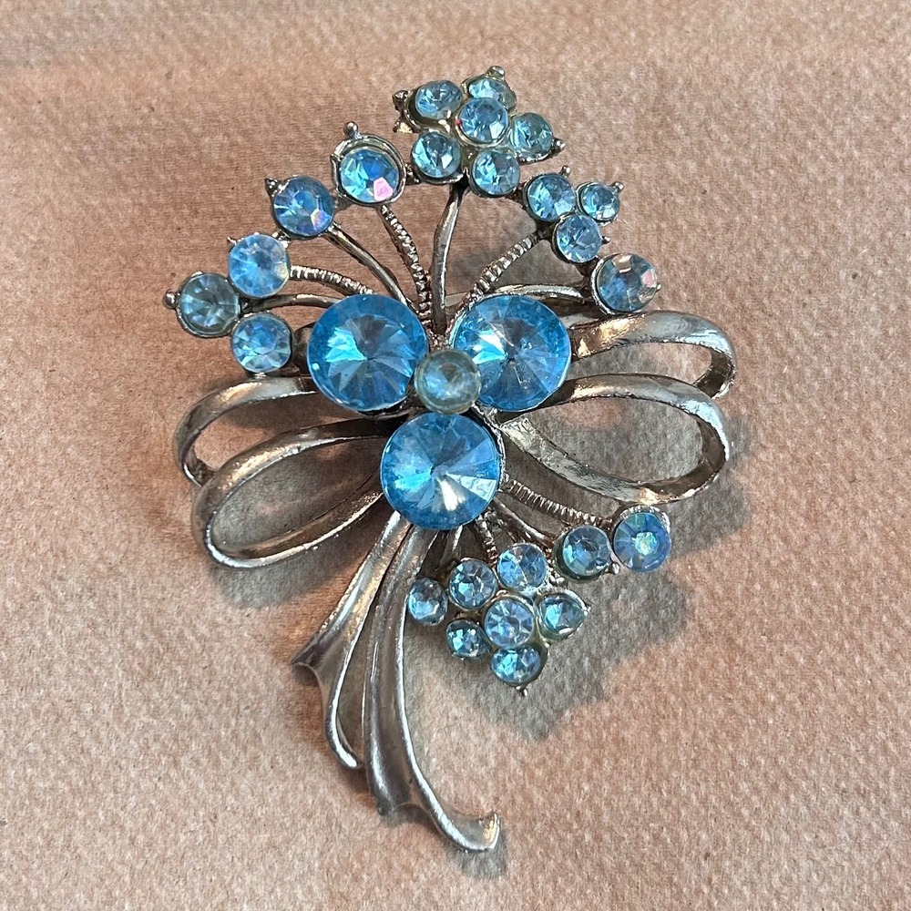 Vintage 60s 70s Blue Rhinestone Floral Bow Brooch Silver Tone Pin AB Sparkle